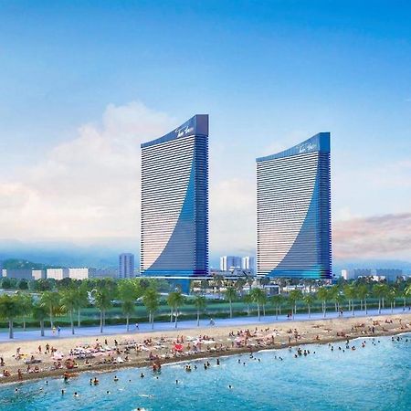 Orbi City Center Suite Batumi Exteriör bild