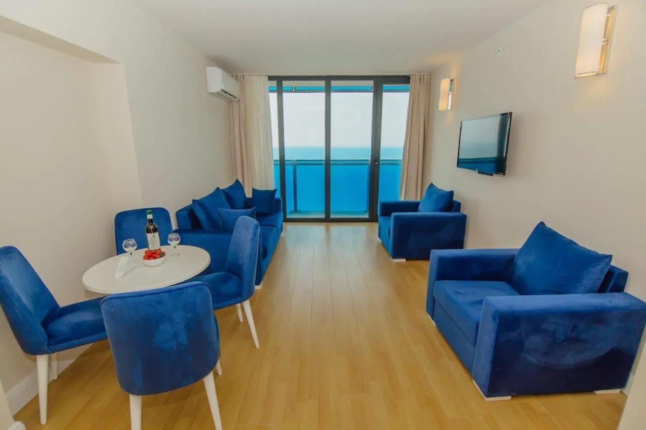 Orbi City Center Suite Batumi Exteriör bild