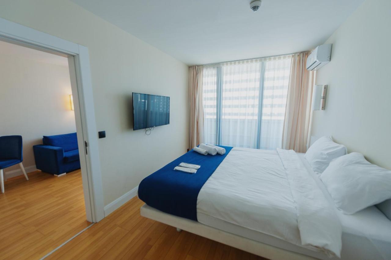 Orbi City Center Suite Batumi Exteriör bild